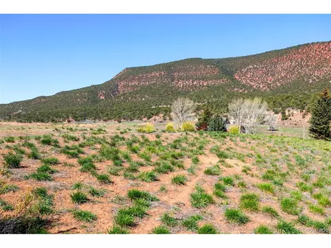 375 Red Fox Dr, Gypsum, CO 81637