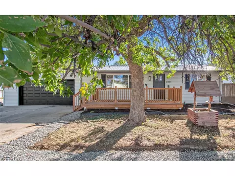 200 Dahlia St, Bennett, CO 80102