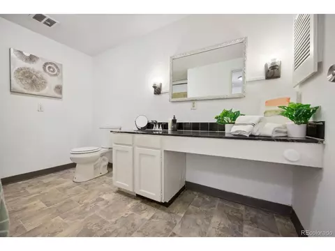 Undisclosed, Centennial, CO 80122 photo 15