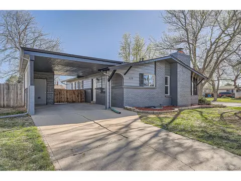 1120 Norfolk St, Aurora, CO 80011