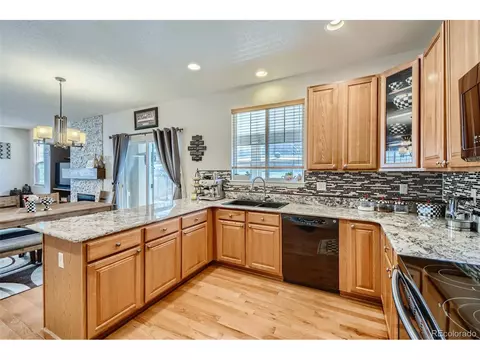 24780 Euclid Pl, Aurora, CO 80016 photo 6