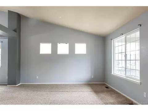 21577 E Mansfield Dr, Aurora, CO 80013 photo 3