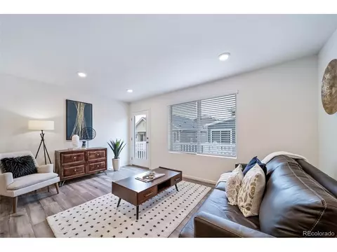 46507 Gold Prairie Dr, Bennett, CO 80102 photo 8