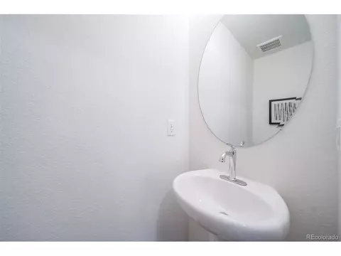 46507 Gold Prairie Dr, Bennett, CO 80102 photo 20