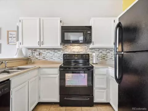 7679 S Steele St, Centennial, CO 80122 photo 8
