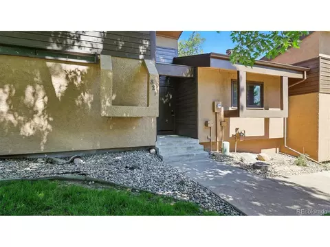 821 Pebblewood Dr, Colorado Springs, CO 80919