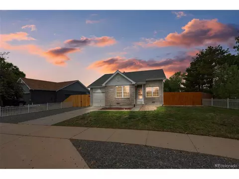 5315 Deephaven Ct, Denver, CO 80239 photo 2