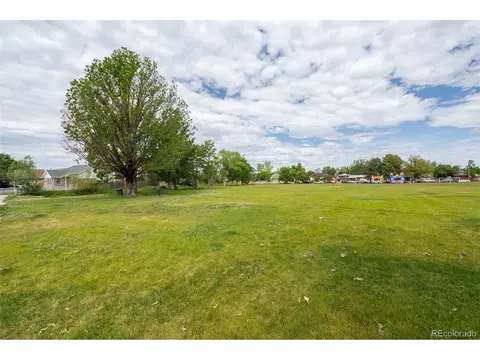 5315 Deephaven Ct, Denver, CO 80239 photo 26