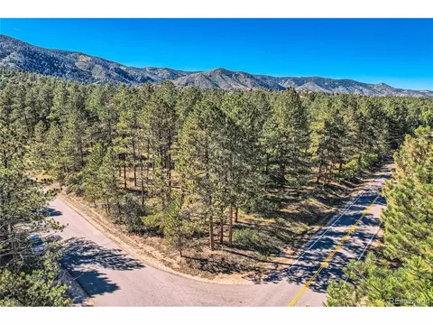 5800 Pike Dr, Larkspur, CO 80118
