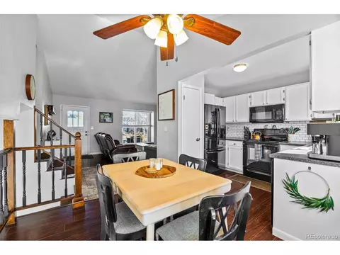 19706 E Linvale Dr, Aurora, CO 80013 photo 9