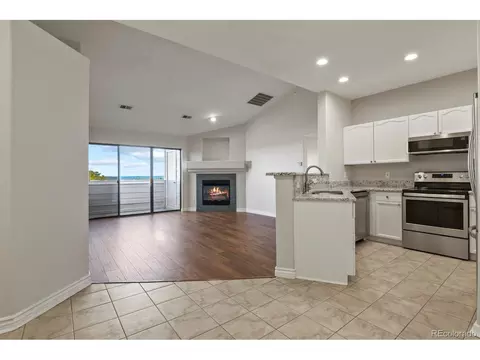 7454 S Alkire St #301, Littleton, CO 80127