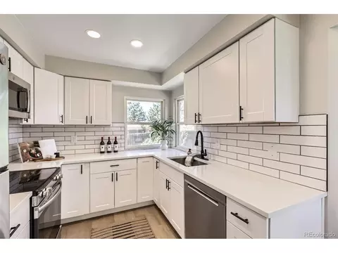 19383 E Chaffee Pl, Denver, CO 80249 photo 9