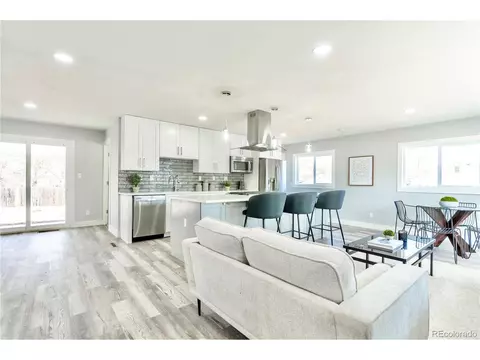 3301 S Glencoe St, Denver, CO 80222