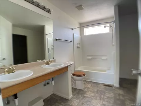 5284 Perth Ct, Denver, CO 80249 photo 11
