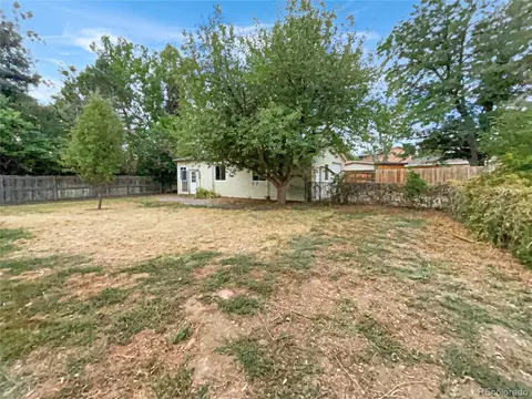 16332 E 8th Pl, Aurora, CO 80011 photo 5