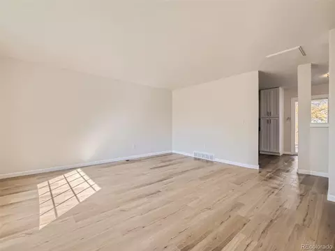 16091 E 18th Pl, Aurora, CO 80011 photo 4