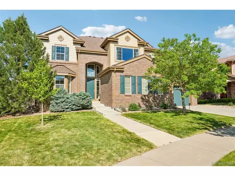 26726 E Peakview Dr, Aurora, CO 80016