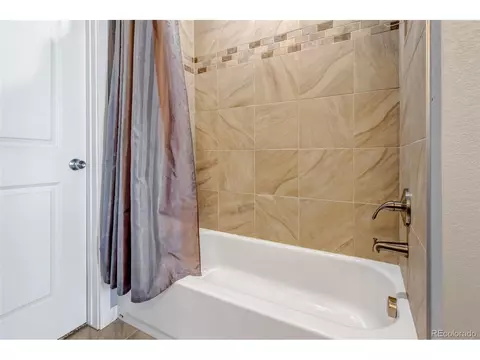 Bath - 436 S 3rd Ave, Deer Trail, CO 80105 photo 4 of 4