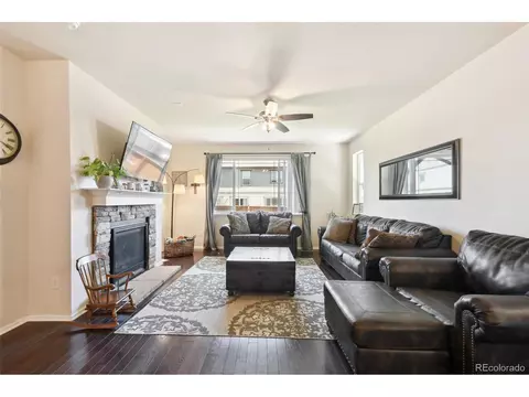 25189 Ellsworth Dr, Aurora, CO 80018 photo 4