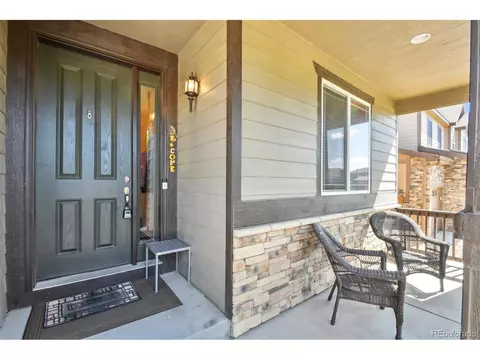 25189 Ellsworth Dr, Aurora, CO 80018 photo 2