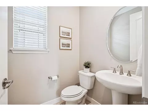 9446 E 51st Dr, Denver, CO 80238 photo 41