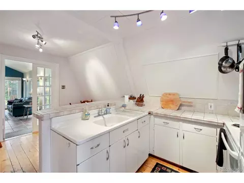422 Mountain View Dr, Black Hawk, CO 80422 photo 8