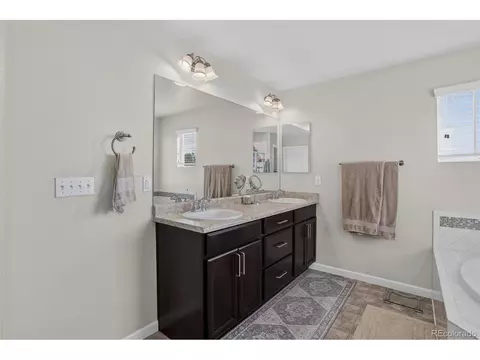 Bath - 1539 E 166th Ct, Brighton, CO 80602 photo 2 of 5