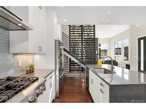 6875 E Lowry Blvd, Denver, CO 80230 photo 13
