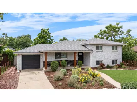 2075 Oakland St, Aurora, CO 80010