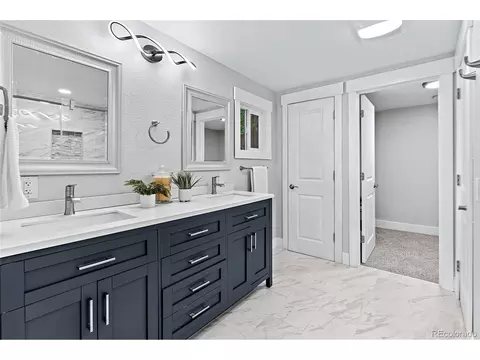 3900 E Jerome Ave, Denver, CO 80210 photo 21