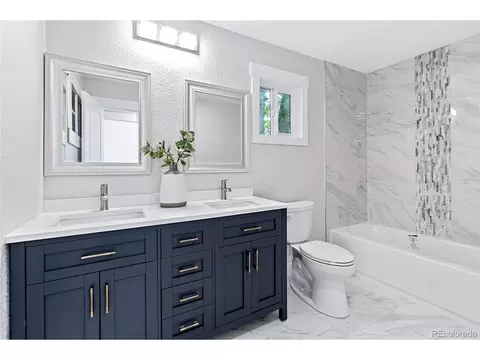3900 E Jerome Ave, Denver, CO 80210 photo 27