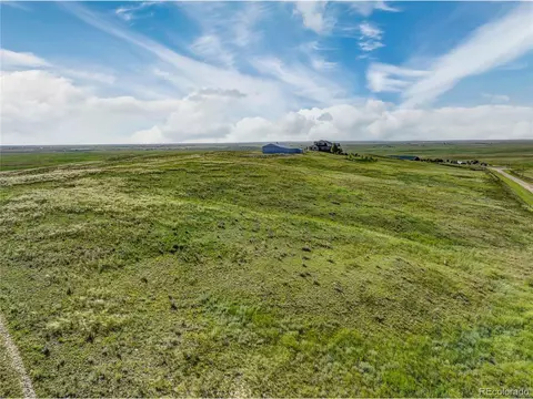 5496 S Tom Bay Ct, Bennett, CO 80102 photo 2