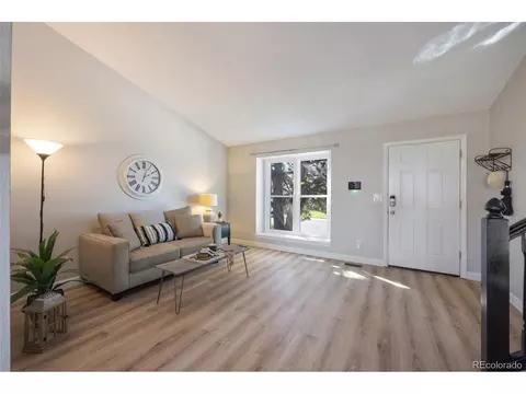 19877 E Linvale Pl, Aurora, CO 80013 photo 3