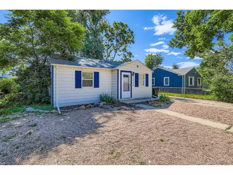 5424 Saulsbury Ct, Arvada, CO 80002