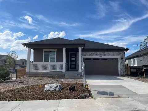 27505 E Archer Ave, Aurora, CO 80018
