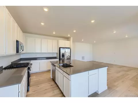 24775 Evans Dr, Aurora, CO 80018 photo 4