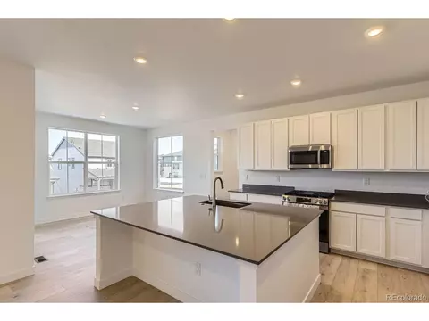 24775 Evans Dr, Aurora, CO 80018 photo 3