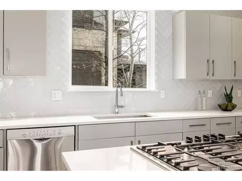 Kitchen - 8565 E 50th Dr, Denver, CO 80238 photo 2 of 6