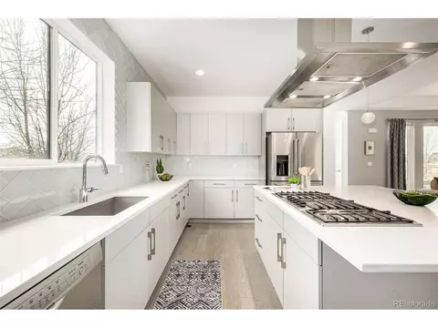 Kitchen - 8565 E 50th Dr, Denver, CO 80238 photo 5 of 6