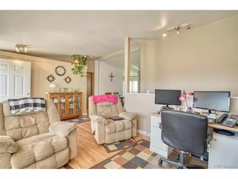 221 Elm St, Bennett, CO 80102 photo 19