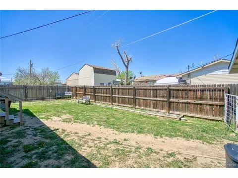 221 Elm St, Bennett, CO 80102 photo 2
