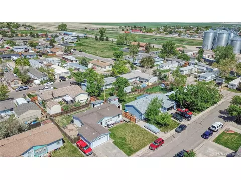 221 Elm St, Bennett, CO 80102 photo 6