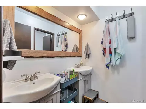 8083 E Oberlin Pl, Denver, CO 80237 photo 19