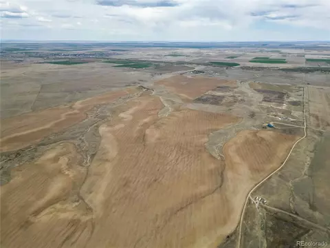 14 E Hampden Pl, Byers, CO 80103