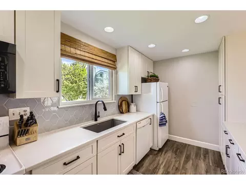 15976 E Radcliff Pl #A, Aurora, CO 80015 photo 13