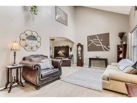 19410 E Pacific Dr, Aurora, CO 80013 photo 4