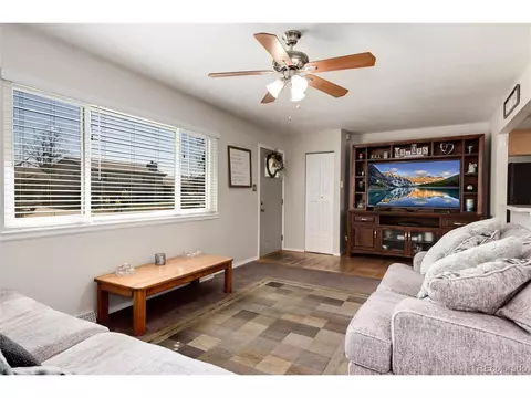 16581 E 7th Pl, Aurora, CO 80011 photo 6