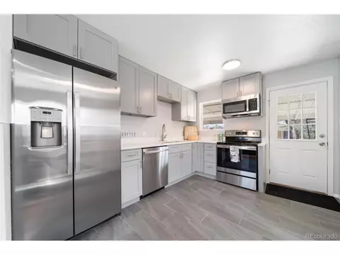 11090 E 7th Ave, Aurora, CO 80010 photo 8
