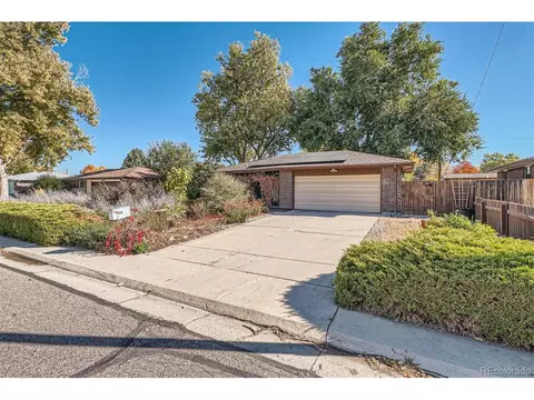 766 Vivian Ct, Lakewood, CO 80401