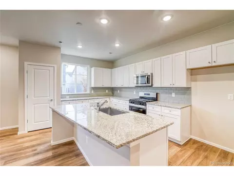 23890 E 41st Ave, Aurora, CO 80019 photo 3